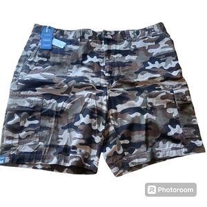 NWT Roundtree  & Yorke big man cargo shorts Size 48
